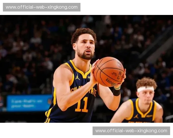 国王雷诺22+10阿丘瓦18+9 内线组合表现亮眼难挽败局