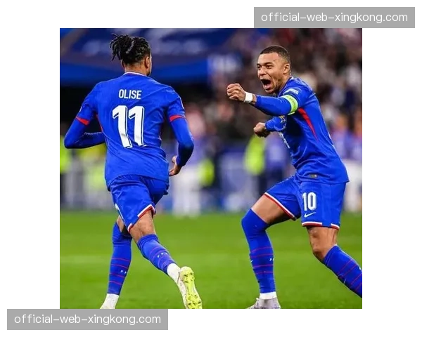 法国边路爆破组合豪华 登贝莱奥利塞谁将搭档姆巴佩首发